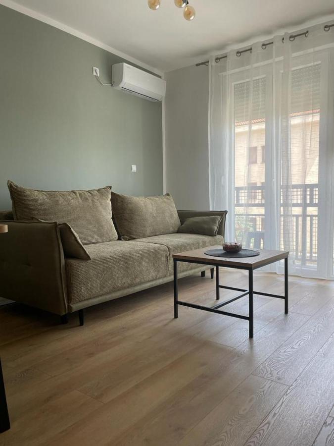Apartman Stela Книн Екстер'єр фото